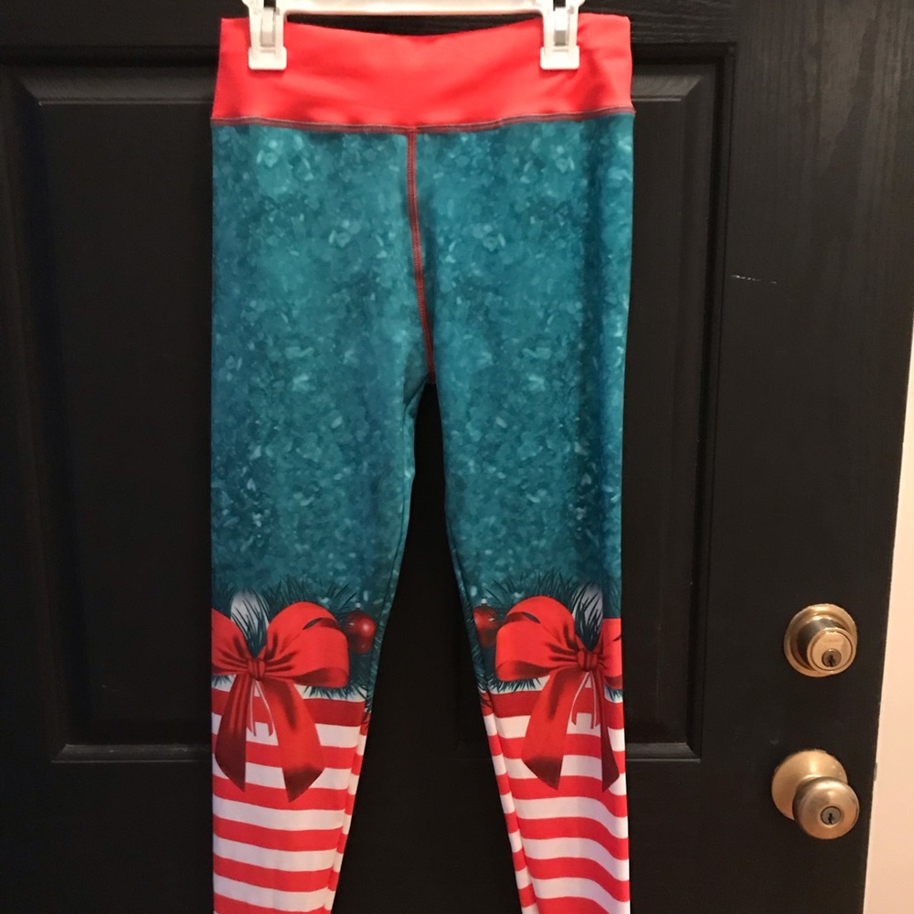 Goofy holiday leggings